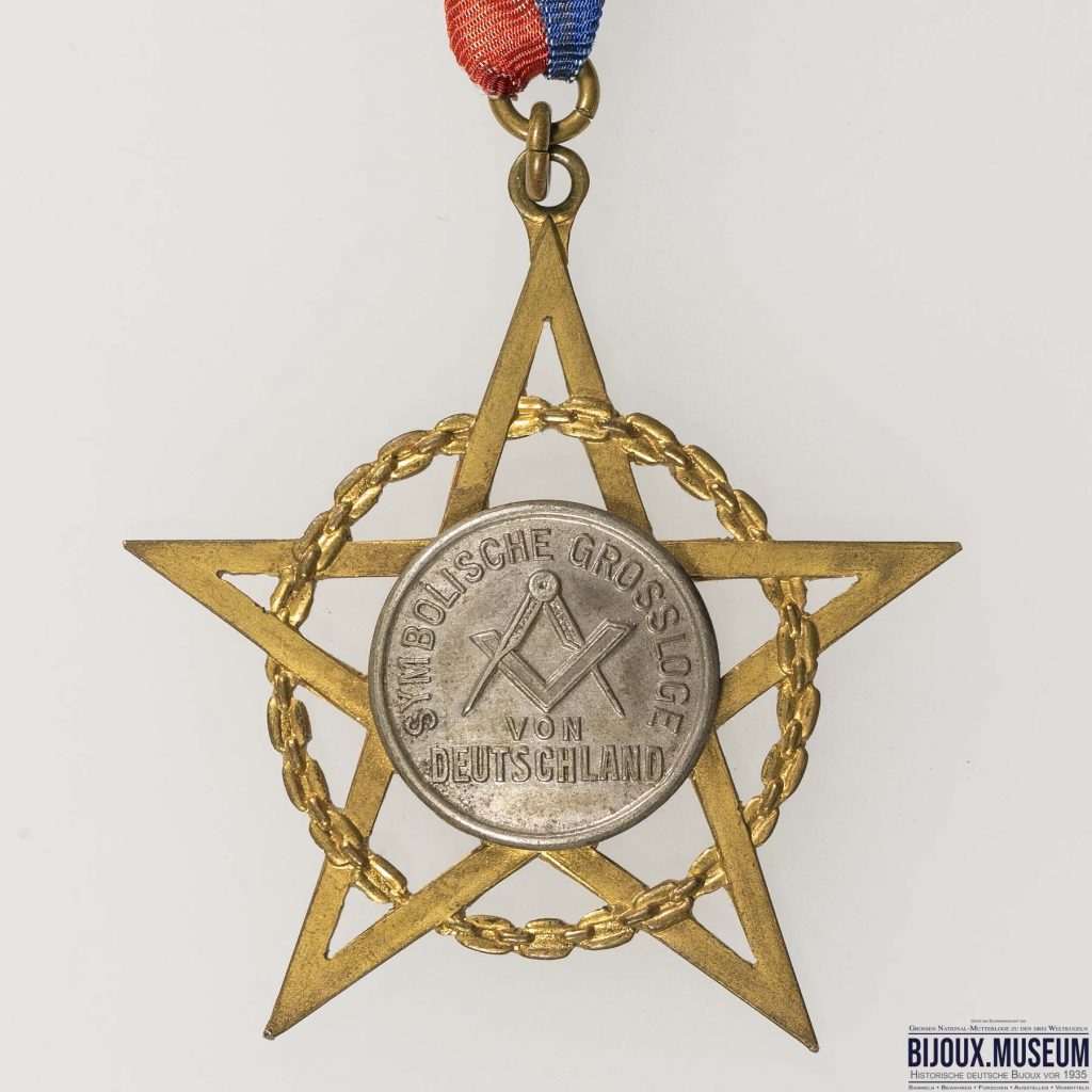 Bijou der Symbolischen Grossloge von Deutschland vs